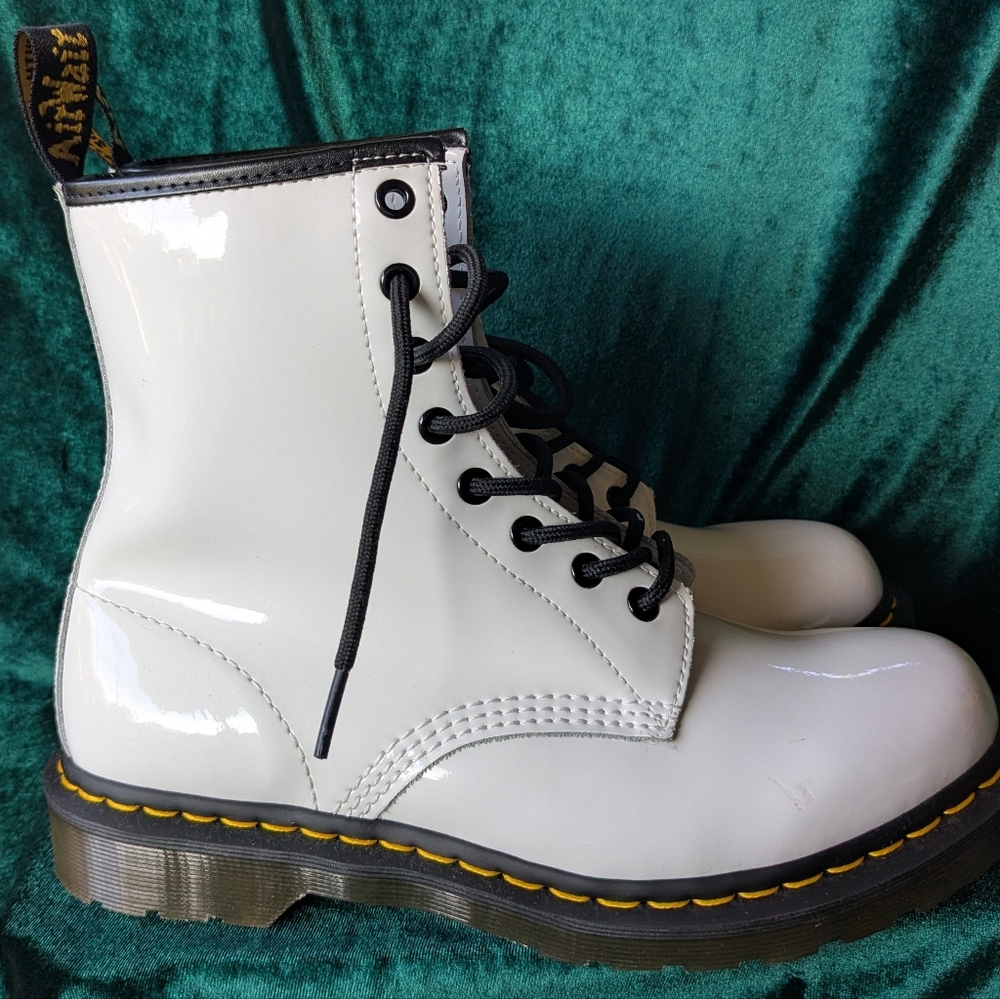 Dr. Martens Women's 1460 W Patent Leather 8Eye Boot - Picture 5 of 6